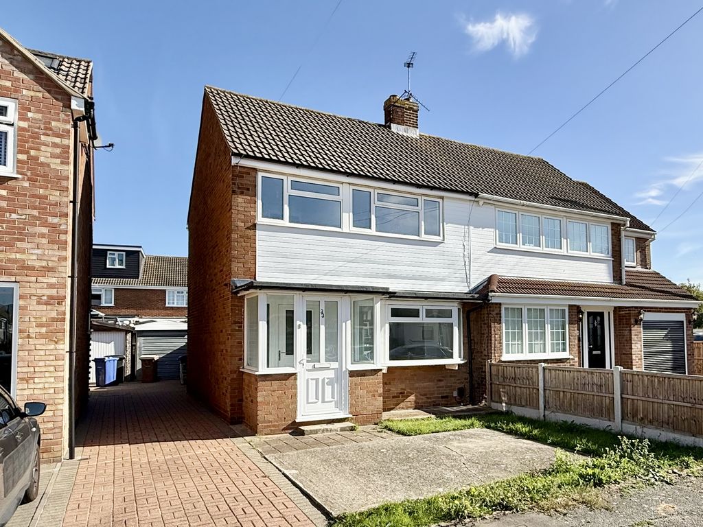 Tudor Avenue